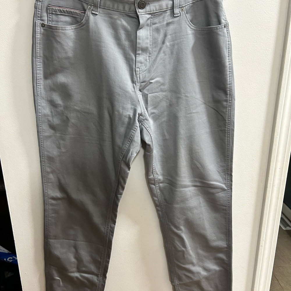Tommy Hilfiger Men Gray Flat‎ Front Chino Pants Size 34x32